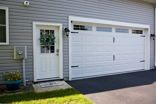 24/7 Emergency Garage Door Panel Replacement experts in Bernice, LA